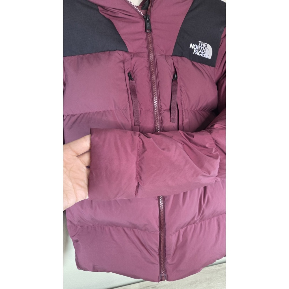 The North Face Women's 550 Fill Down Jacket with Hood — Burgundy / Maroon — Size - Picture 11 of 16
